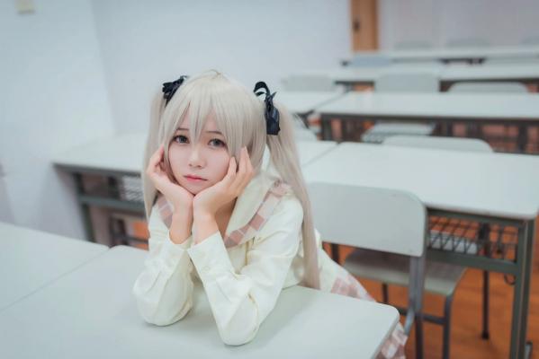    白金Saki 教室日系校服黑丝美腿萌系Cosplay写真第9张图片
