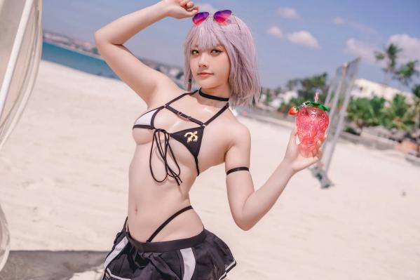    Messie Huang - Hololive Danchou 海滩比基尼性感角色扮演写真第3张图片