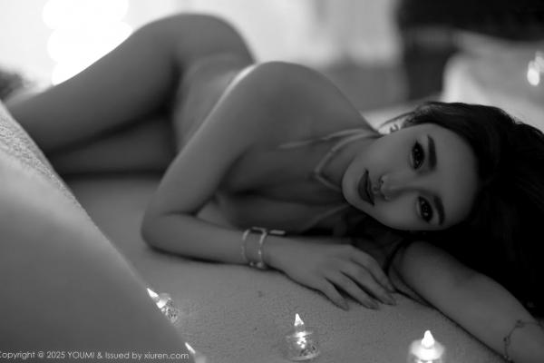    YouMi尤蜜荟-1191-Twins-桃桃-金色闪亮连衣短裙肉色丝袜吊带美腿红酒私房写真第62张图片
