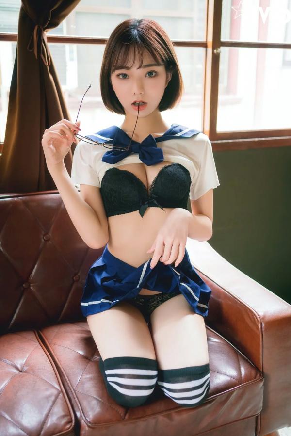    [JVID] 啾啾 - 高校生 浴室湿身死库水与日系制服美腿写真第74张图片
