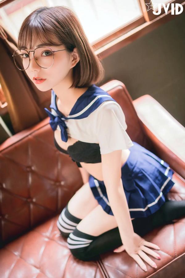    [JVID] 啾啾 - 高校生 浴室湿身死库水与日系制服美腿写真第97张图片