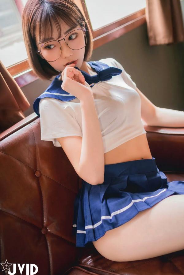    [JVID] 啾啾 - 高校生 浴室湿身死库水与日系制服美腿写真第109张图片