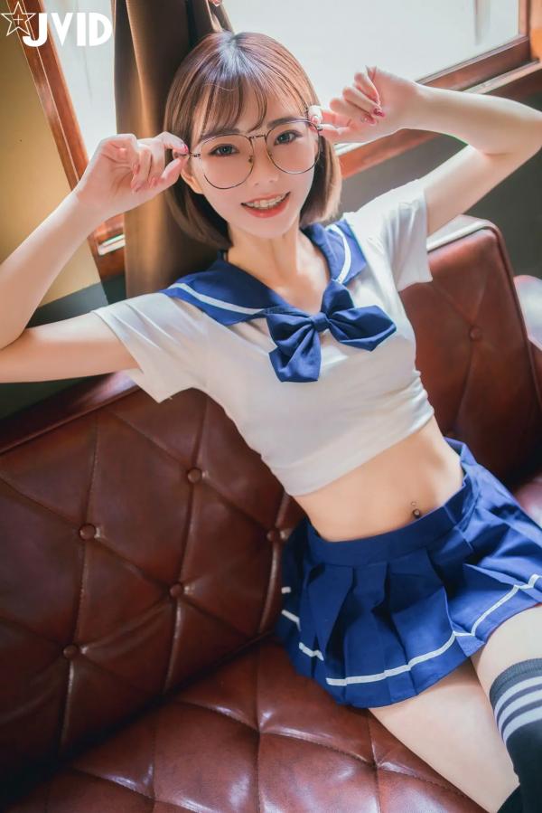    [JVID] 啾啾 - 高校生 浴室湿身死库水与日系制服美腿写真第112张图片