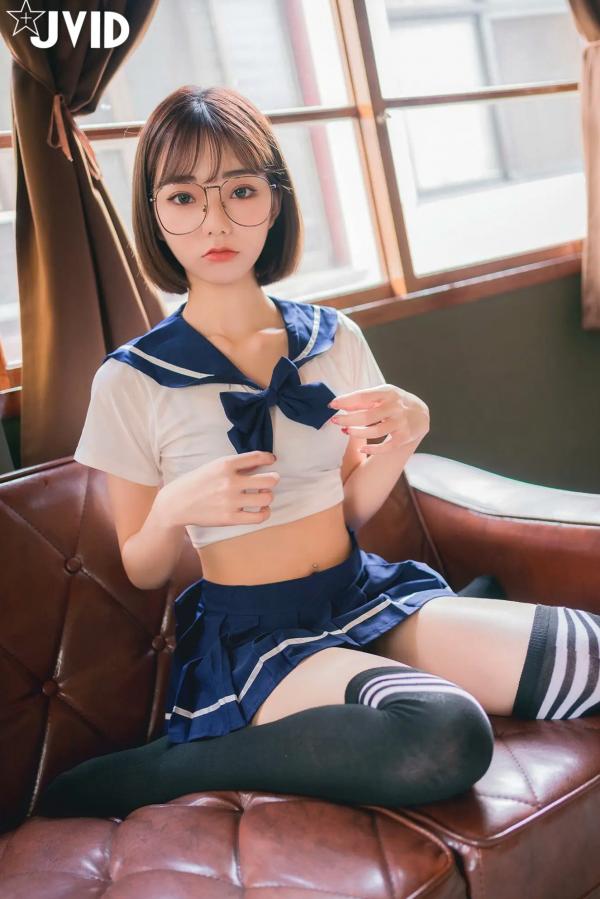    [JVID] 啾啾 - 高校生 浴室湿身死库水与日系制服美腿写真第114张图片