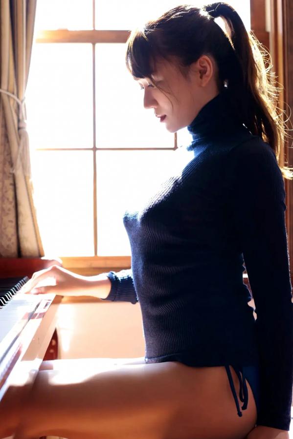    橘和奈 - ヴァージン?フライト vol.1 阳光户外比基尼性感私房写真第23张图片