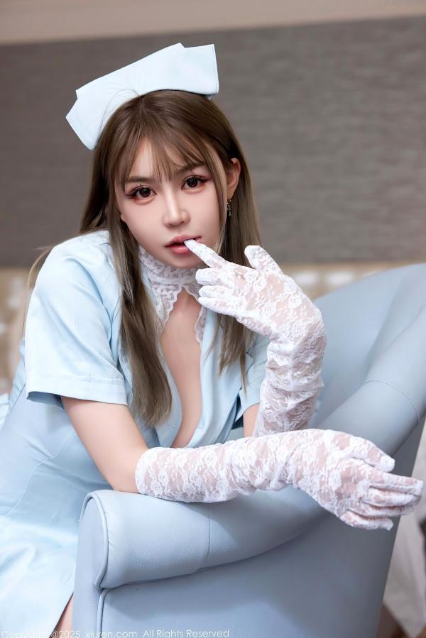    《XiuRen秀人网-10570-Zoe柚柚-淡蓝情趣护士装白蕾丝内衣爆乳-2025.07.22》性感护士制服私房诱惑写真第12张图片