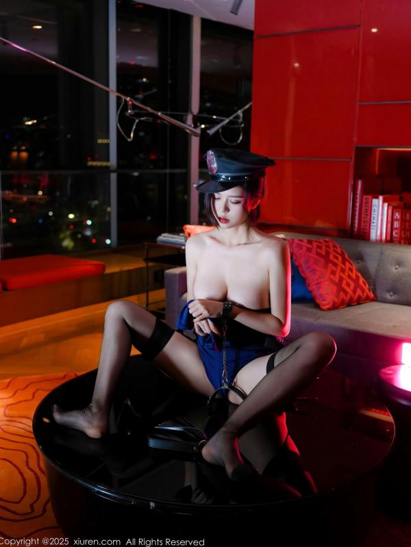    XiuRen秀人网-10569-玫瑰我爱你-情趣蓝色女警制服爆乳黑丝-2025.07.22第61张图片