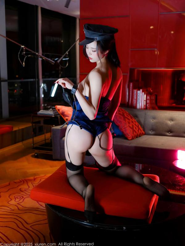    XiuRen秀人网-10569-玫瑰我爱你-情趣蓝色女警制服爆乳黑丝-2025.07.22第63张图片