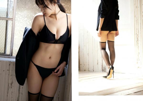    吉澤遥奈 - Light and Shadow 日本性感写真 纯欲白色泳衣与冷艳黑丝内衣私房秀第16张图片