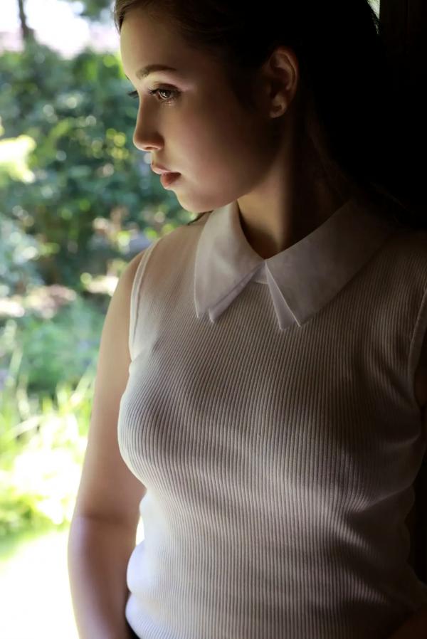    ミッシェル愛美《Secret Lover vol.3》日式混血女神沙滩比基尼与私房诱惑写真第24张图片