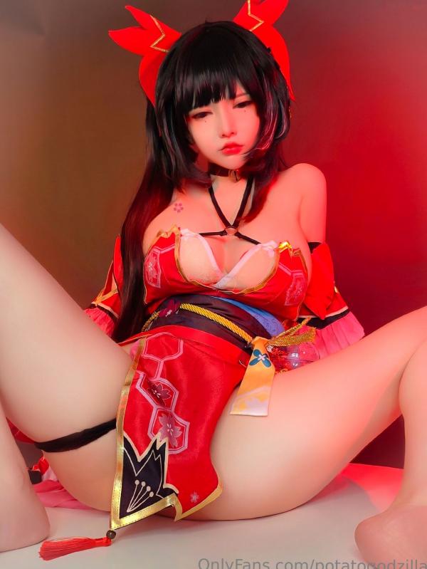    Potato-Godzilla-Sparkle-Honkai-Star-Rail-Onlyfans-崩坏-星穹铁道-火花-角色扮演性感私房大尺度写真第6张图片