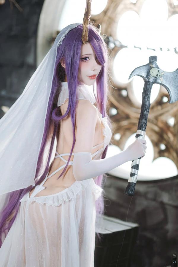    仙女月《金鹿号》性感白纱角色扮演COS写真 梦幻紫发美腿女神第4张图片