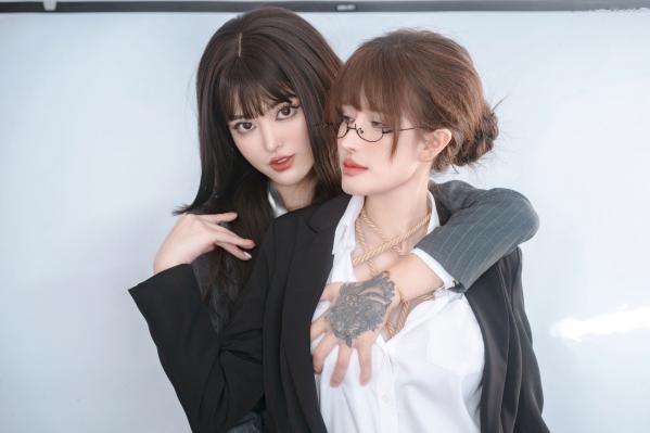   鹿八岁-女上司和女下属第23张图片