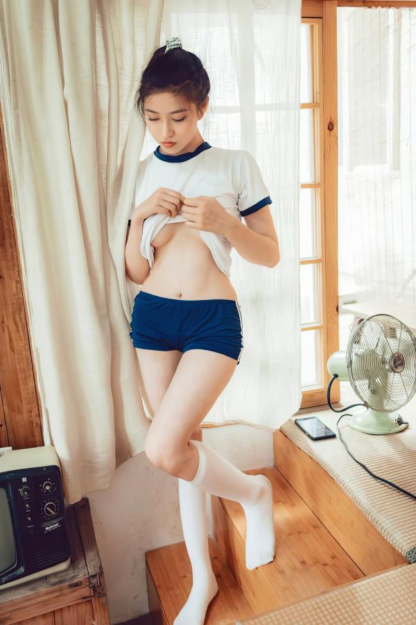 年年Nnian 年年  《年年Nnian-运动服》日系清纯体操服家居私房性感诱惑写真第21张图片