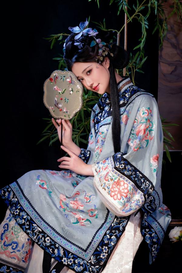 年年Nnian 年年  年年Nnian - 丝兰陵 唯美古典风韵华服性感诱惑写真第5张图片