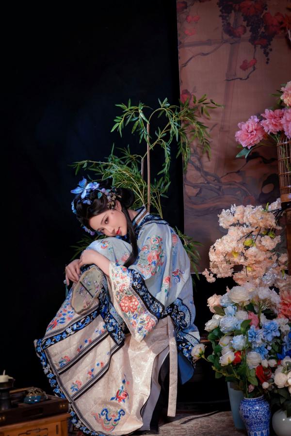 年年Nnian 年年  年年Nnian - 丝兰陵 唯美古典风韵华服性感诱惑写真第7张图片