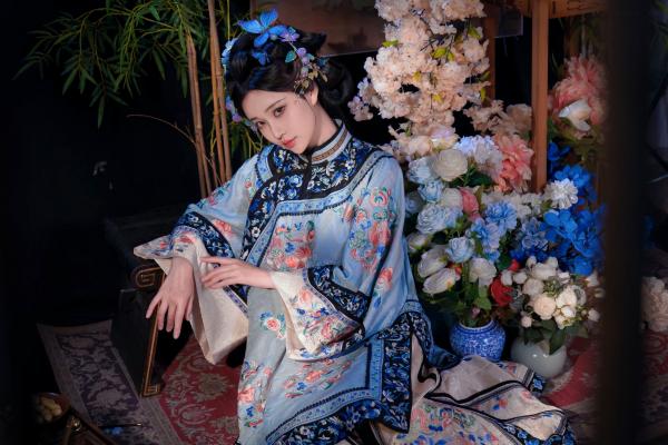 年年Nnian 年年  年年Nnian - 丝兰陵 唯美古典风韵华服性感诱惑写真第16张图片