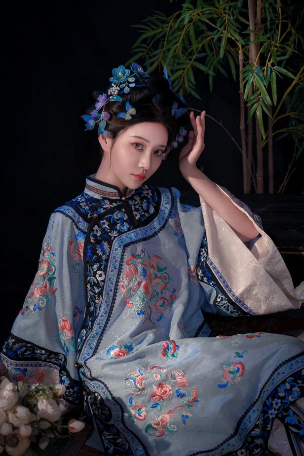 年年Nnian 年年  年年Nnian - 丝兰陵 唯美古典风韵华服性感诱惑写真第19张图片