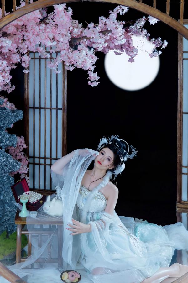 年年Nnian 年年  《年年Nnian-嫦娥仙子》古风汉服角色扮演性感大尺度私房写真第10张图片