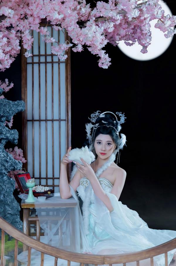 年年Nnian 年年  《年年Nnian-嫦娥仙子》古风汉服角色扮演性感大尺度私房写真第12张图片