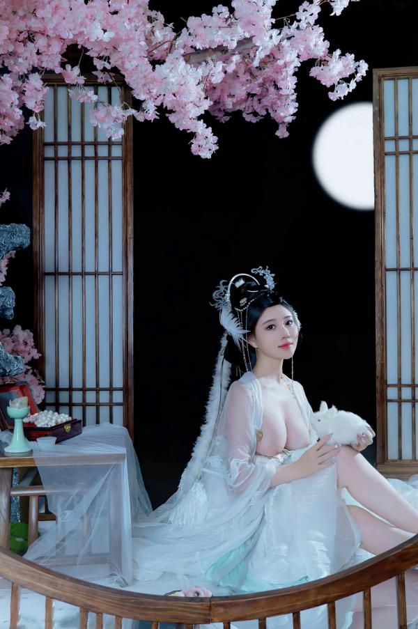 年年Nnian 年年  《年年Nnian-嫦娥仙子》古风汉服角色扮演性感大尺度私房写真第22张图片