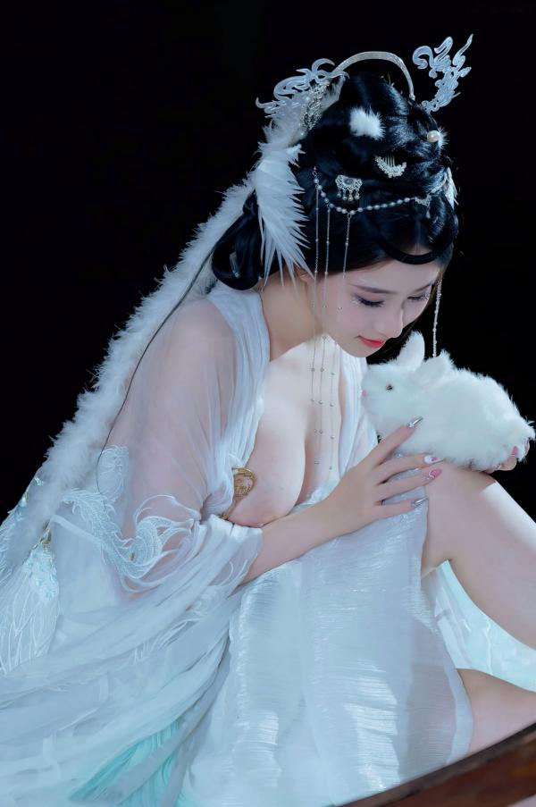 年年Nnian 年年  《年年Nnian-嫦娥仙子》古风汉服角色扮演性感大尺度私房写真第23张图片