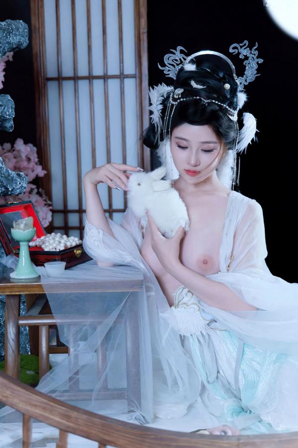 年年Nnian 年年  《年年Nnian-嫦娥仙子》古风汉服角色扮演性感大尺度私房写真第24张图片