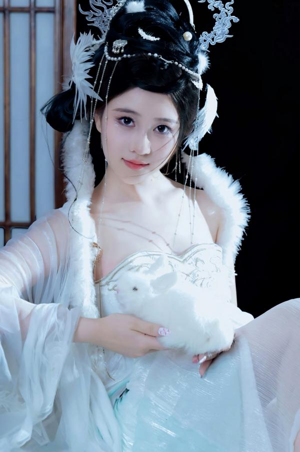 年年Nnian 年年  《年年Nnian-嫦娥仙子》古风汉服角色扮演性感大尺度私房写真第36张图片