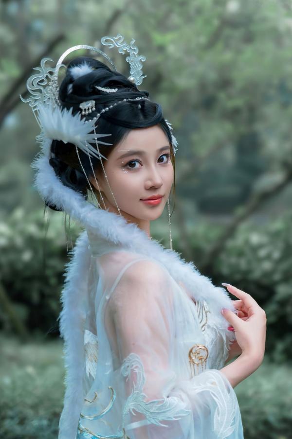 年年Nnian 年年  《年年Nnian-嫦娥仙子》古风汉服角色扮演性感大尺度私房写真第43张图片