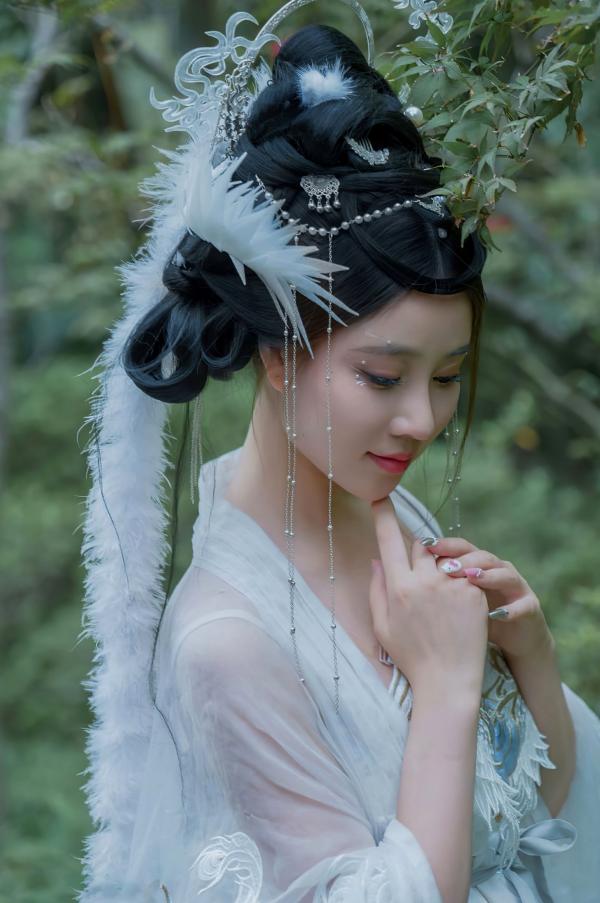 年年Nnian 年年  《年年Nnian-嫦娥仙子》古风汉服角色扮演性感大尺度私房写真第48张图片