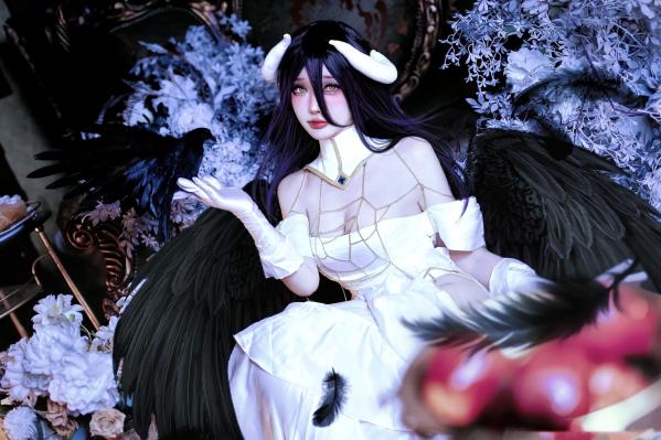    《阿洛洛洛大魔王 - 雅儿贝德》暗黑哥特黑羽魅惑角色扮演写真第11张图片