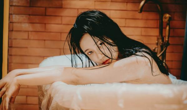 年年Nnian 年年  年年Nnian-沐浴第37张图片