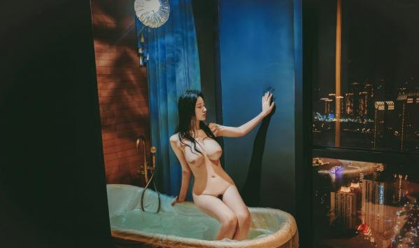 年年Nnian 年年  年年Nnian-沐浴第46张图片