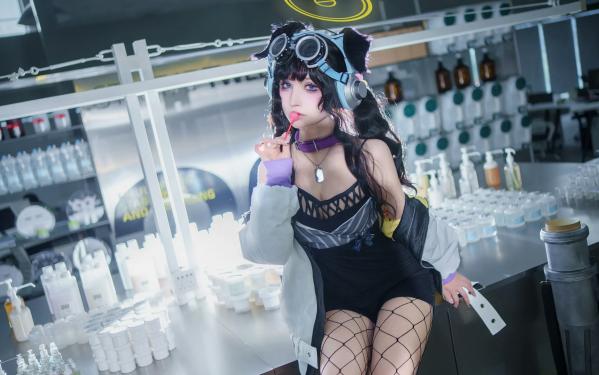   一千只猫薄禾 - 蔚蓝档案 阿洛娜 科技战术风性感角色扮演写真第16张图片