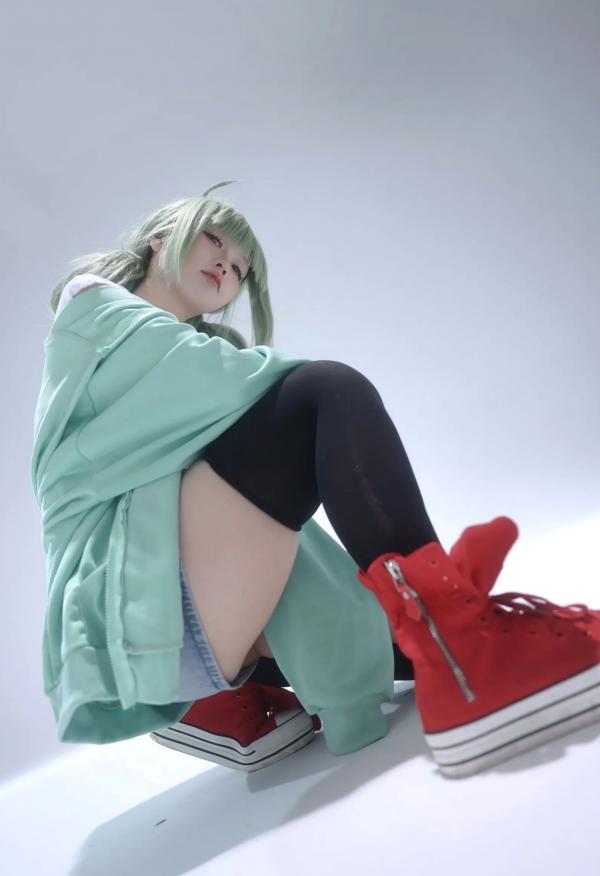    G44不会受伤 - Kiwi Araga 绿发二次元战术萌妹角色扮演性感美腿写真第4张图片