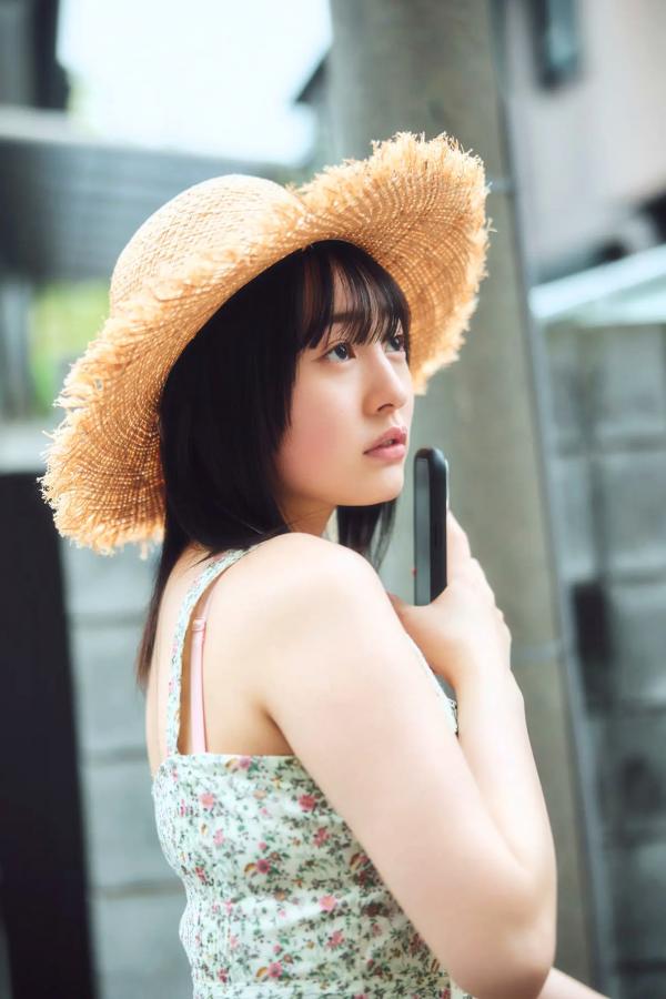    白滨美兔 - 夏日私房写真，童颜巨乳少女的活力电吉他诱惑第19张图片