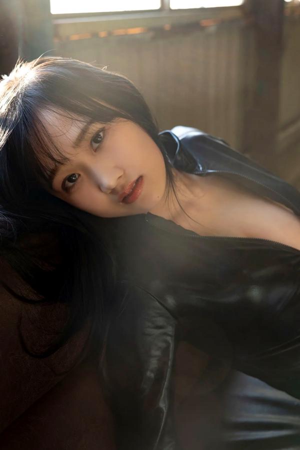    奥村梨穂 - 日本极品女神紧身皮衣诱惑与清纯私房内衣摄影高清套图 Vol.2第9张图片