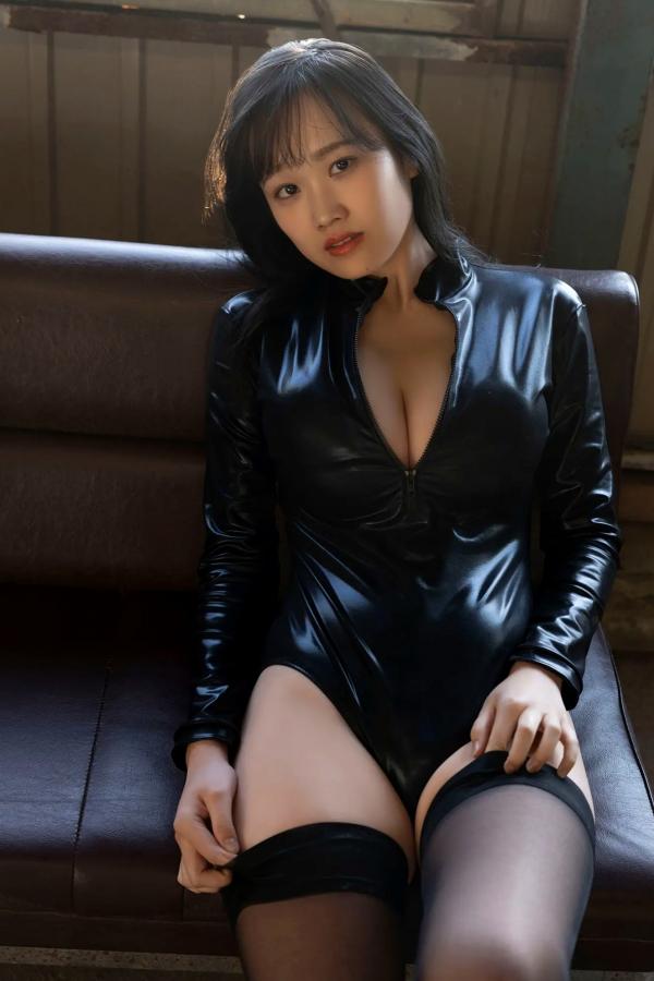    奥村梨穂 - 日本极品女神紧身皮衣诱惑与清纯私房内衣摄影高清套图 Vol.2第21张图片