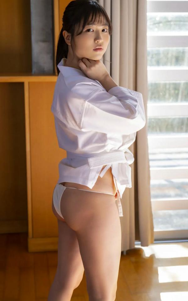   鈴原りこ - Kiss You 2 | 清纯甜美与性感制服诱惑，极致身材私房写真美腿大赏第72张图片