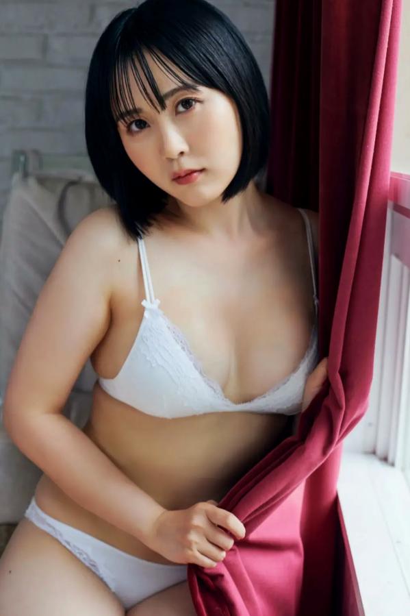    夜道雪《ぎゅーってしよ》：短发女神居家私房照，粉色内衣勾勒玲珑身段，演绎纯欲治愈风格第27张图片