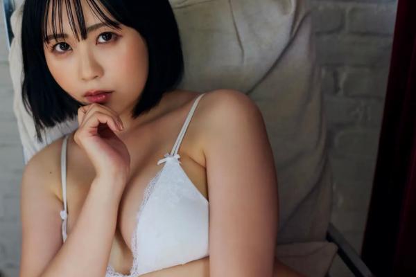    夜道雪《ぎゅーってしよ》：短发女神居家私房照，粉色内衣勾勒玲珑身段，演绎纯欲治愈风格第29张图片