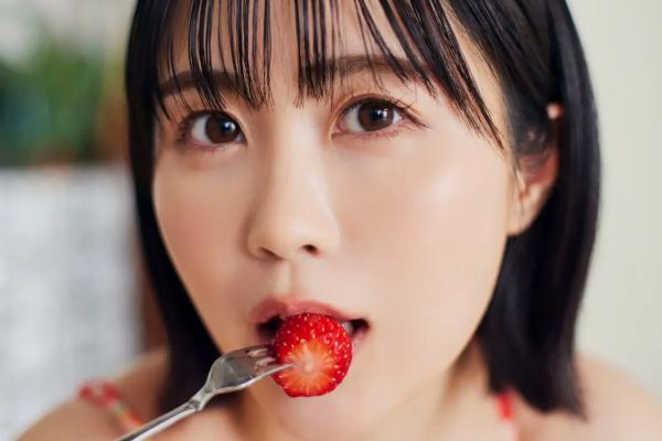    夜道雪《ぎゅーってしよ》：短发女神居家私房照，粉色内衣勾勒玲珑身段，演绎纯欲治愈风格第66张图片