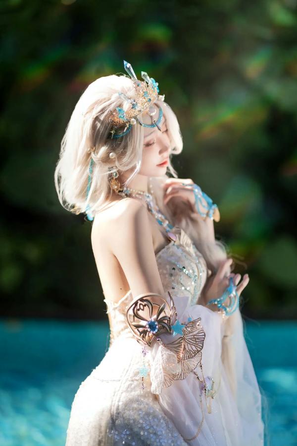    走路摇zly - 林泽清瑶 梦幻花仙子精灵cosplay，绝美欧式城堡写真，仙气十足第4张图片