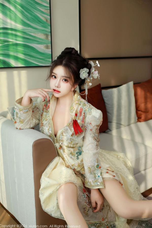    秀人网小薯条nienie私房写真：中式新娘装红内衣诱惑，极品美背曲线，演绎极致绑架剧情艺术大片第20张图片
