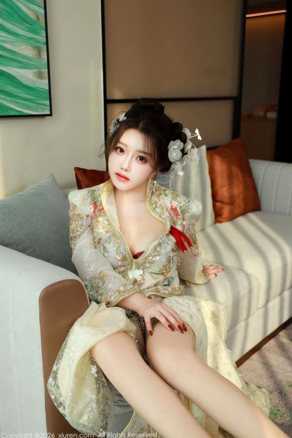    秀人网小薯条nienie私房写真：中式新娘装红内衣诱惑，极品美背曲线，演绎极致绑架剧情艺术大片第22张图片