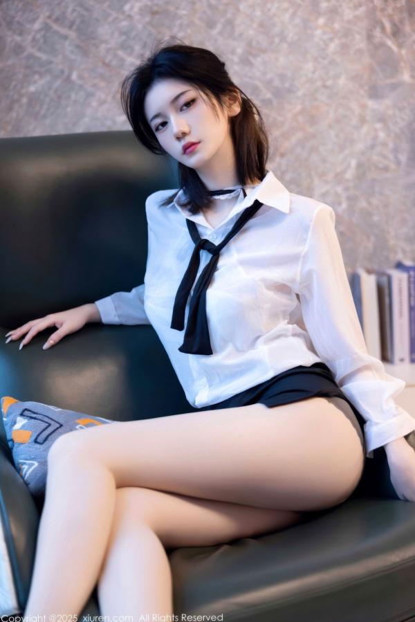    XiuRen秀人网-11077-凌七七-纯欲OL职场风格白衬衫黑短裙性感私房写真-2025.12.05第36张图片