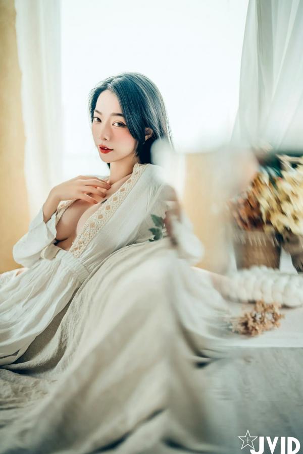    [JVID] 飄飄 - 纹身女神极致私房照，湿身诱惑与唯美花间人像大尺度摄影合集第20张图片