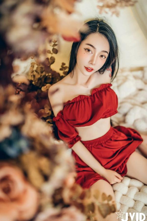    [JVID] 飄飄 - 纹身女神极致私房照，湿身诱惑与唯美花间人像大尺度摄影合集第56张图片