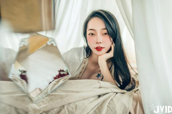    [JVID] 飄飄 - 纹身女神极致私房照，湿身诱惑与唯美花间人像大尺度摄影合集第88张图片