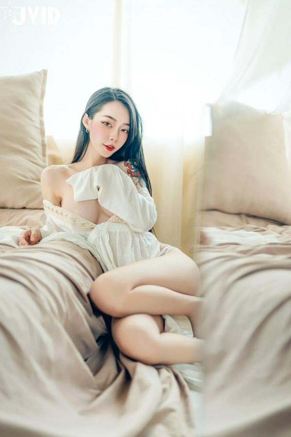    [JVID] 飄飄 - 纹身女神极致私房照，湿身诱惑与唯美花间人像大尺度摄影合集第106张图片
